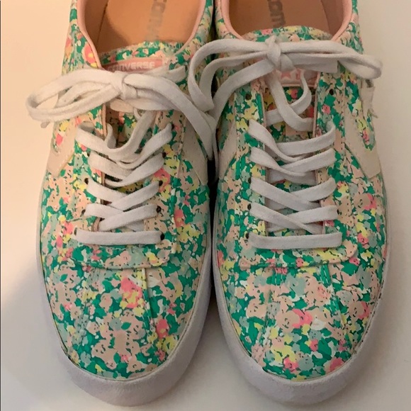 Converse Breakpoint Floral Low Top Sneaker Womens - Picture 5 of 10